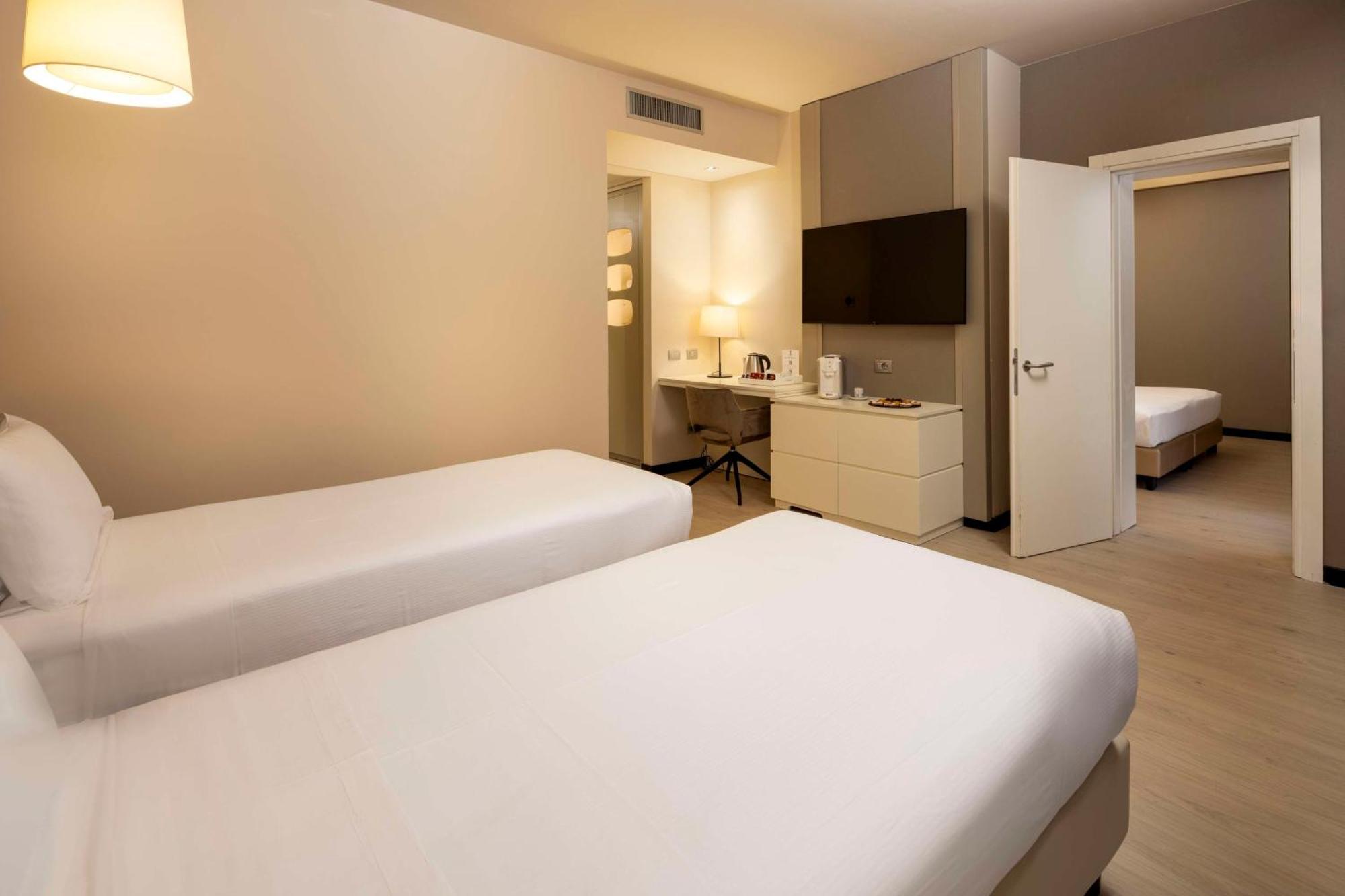 Western Tower Hotel 4*