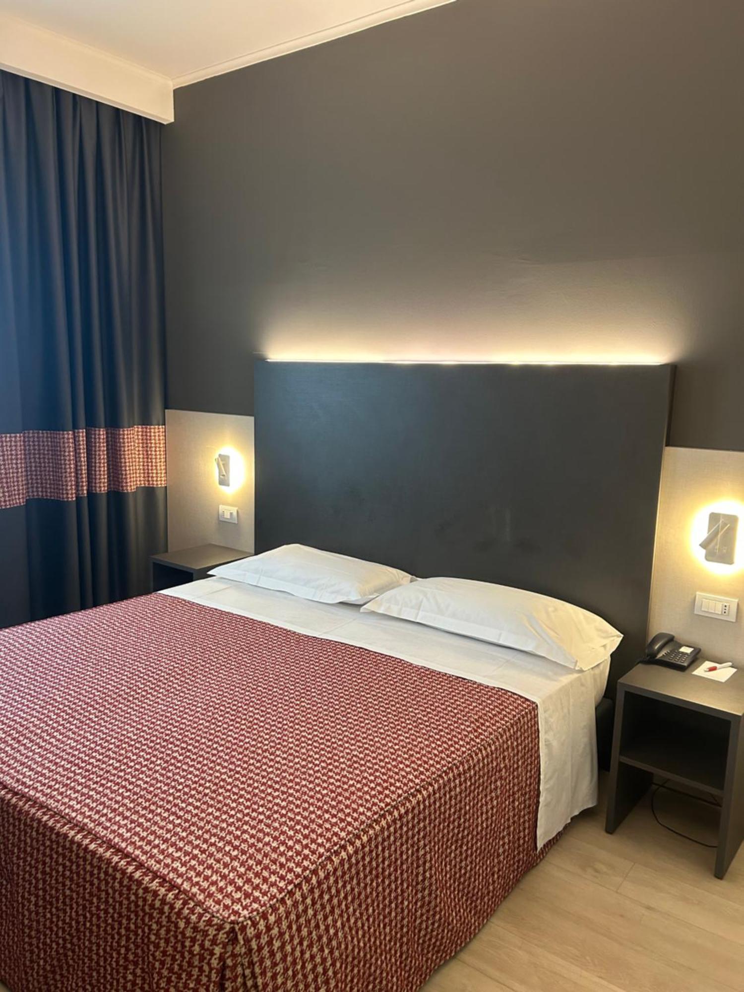Michelino 75 By The Sydney Hotel