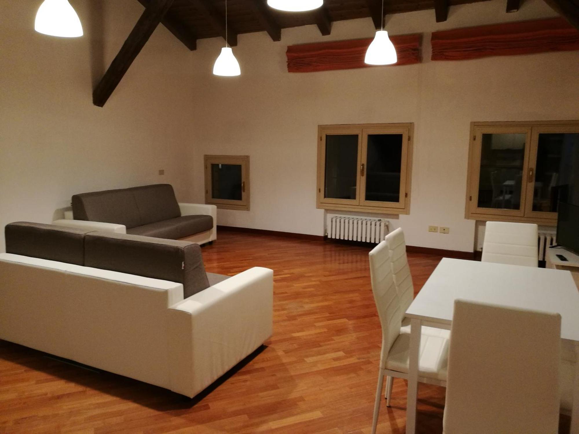 Palazzo Bargellini Panzacchi & Via De' Pepoli * Bologne