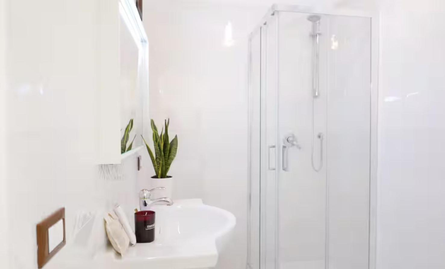 Meraki Guest house *