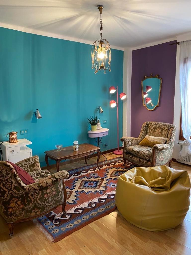 Spazioviola Intimo Boho Style Uno Spazio Magico Per L'energia Che Si Respira In Un Palazzo Della Vecchia Qui Nulla E Perfetto Ma Tutto Racconta No Wi-fi No Aria Condizionata * Bologna