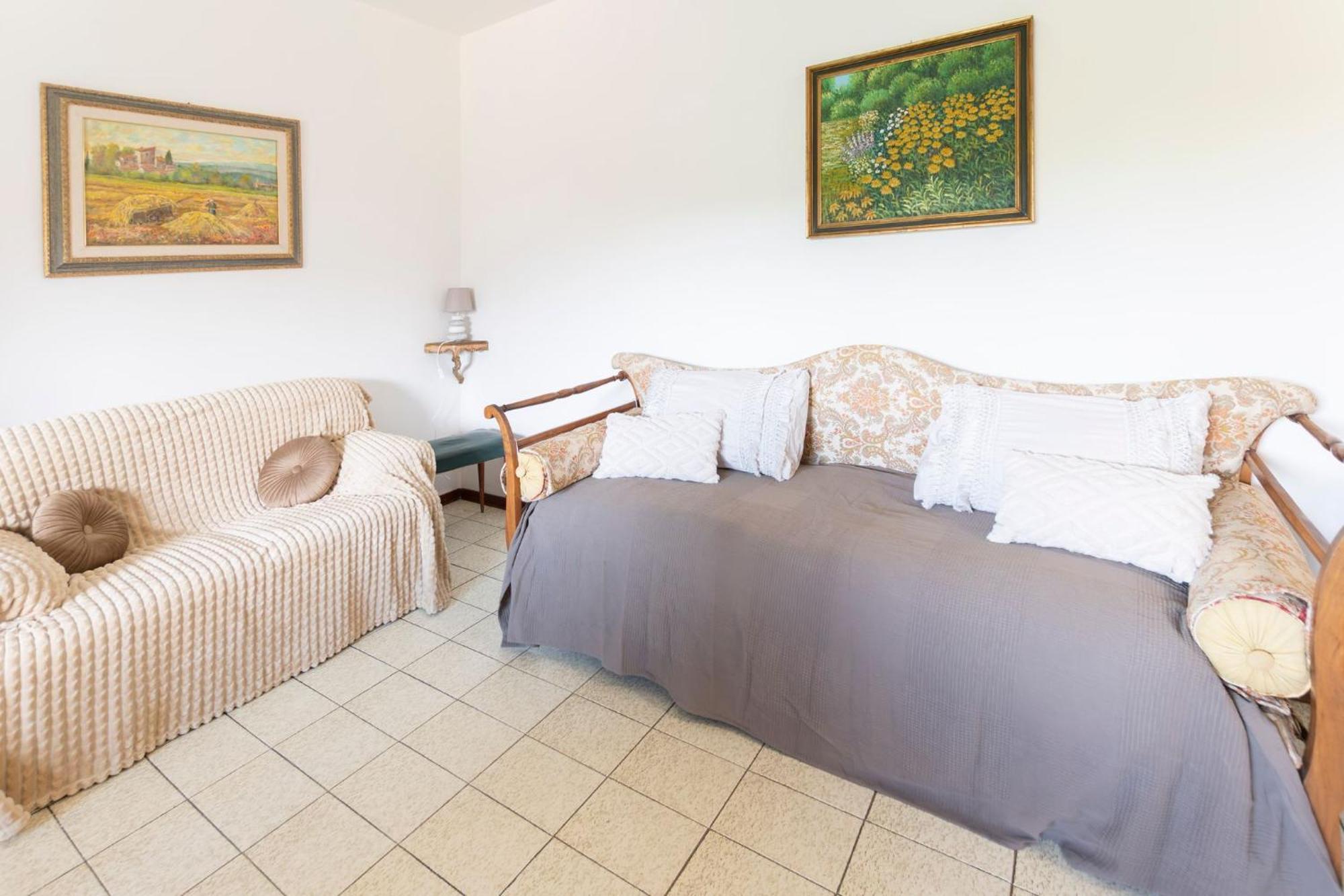 Bellaria House *