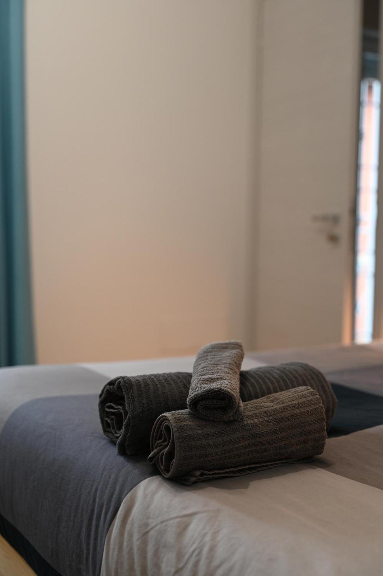 Apartment Grigio Perla Panigale, Con Giardino E Parcheggio Privato Gratuito Fino A Tre Posti Auto Bologna