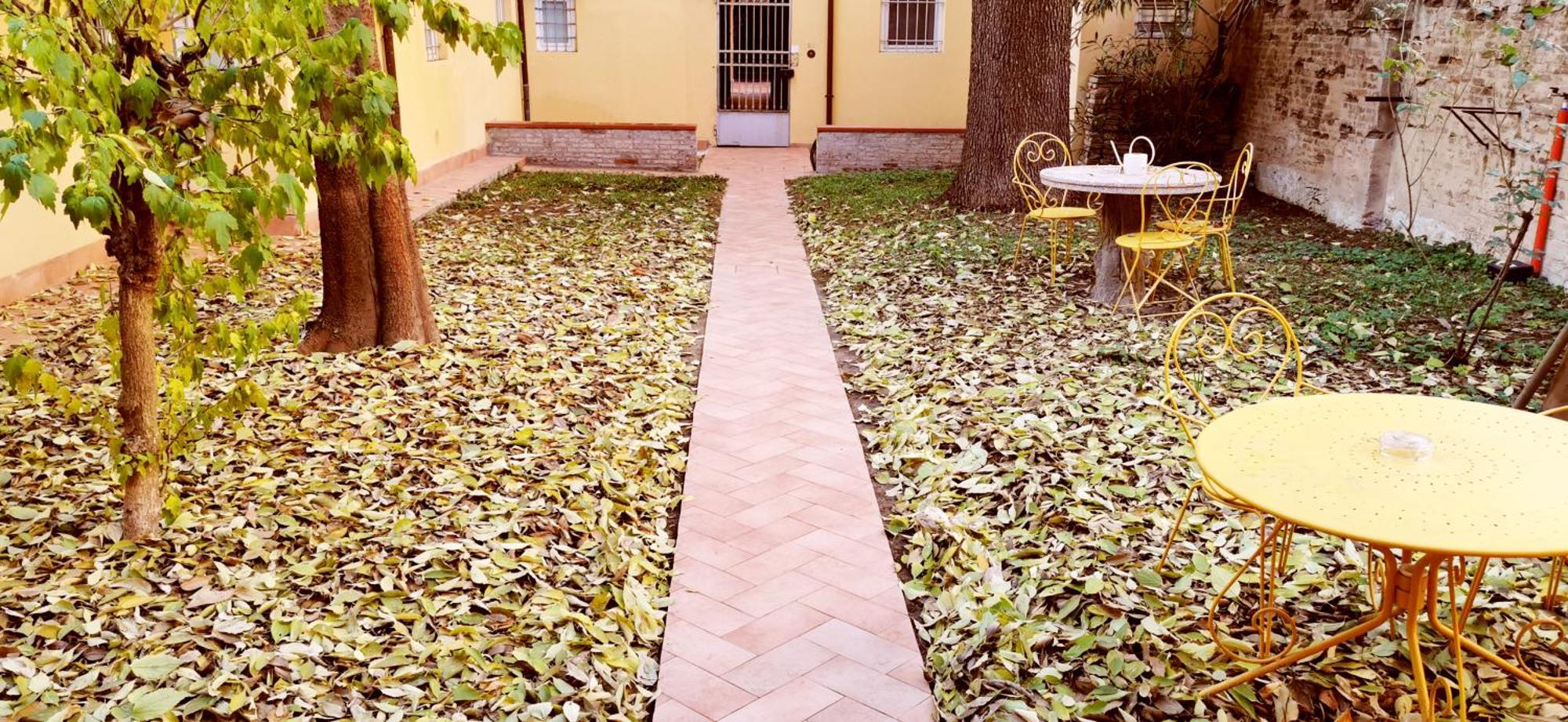 Charming Vintage By Piazza Maggiore With Garden Appartamento Bologna