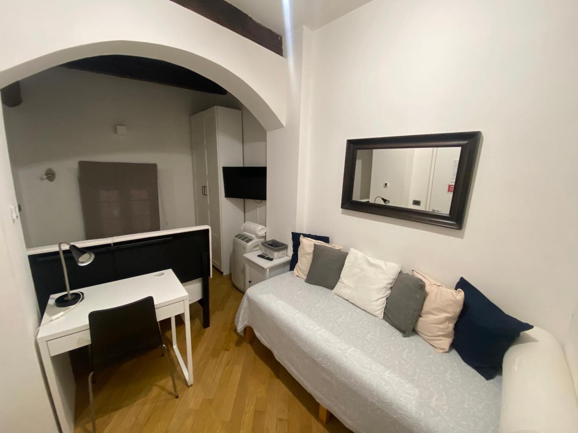B&B And Home La Piazzetta Della Pioggia 2* Bologna
