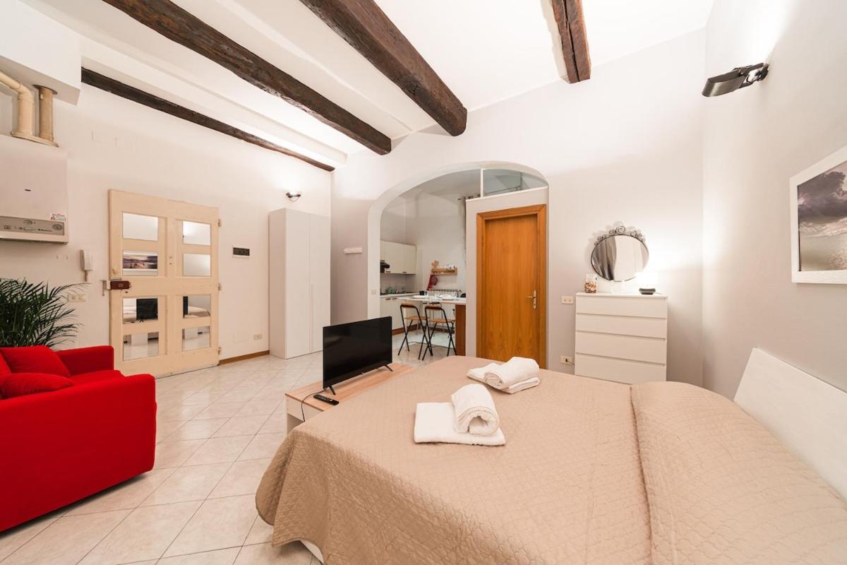 Apartment Center House - Center *