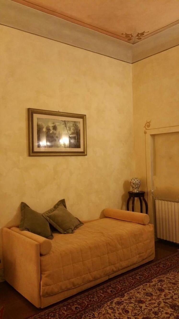 Palazzo Bargellini Panzacchi & Via De' Pepoli *