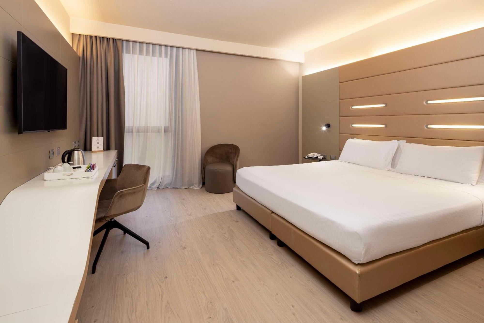Western Tower Hotel