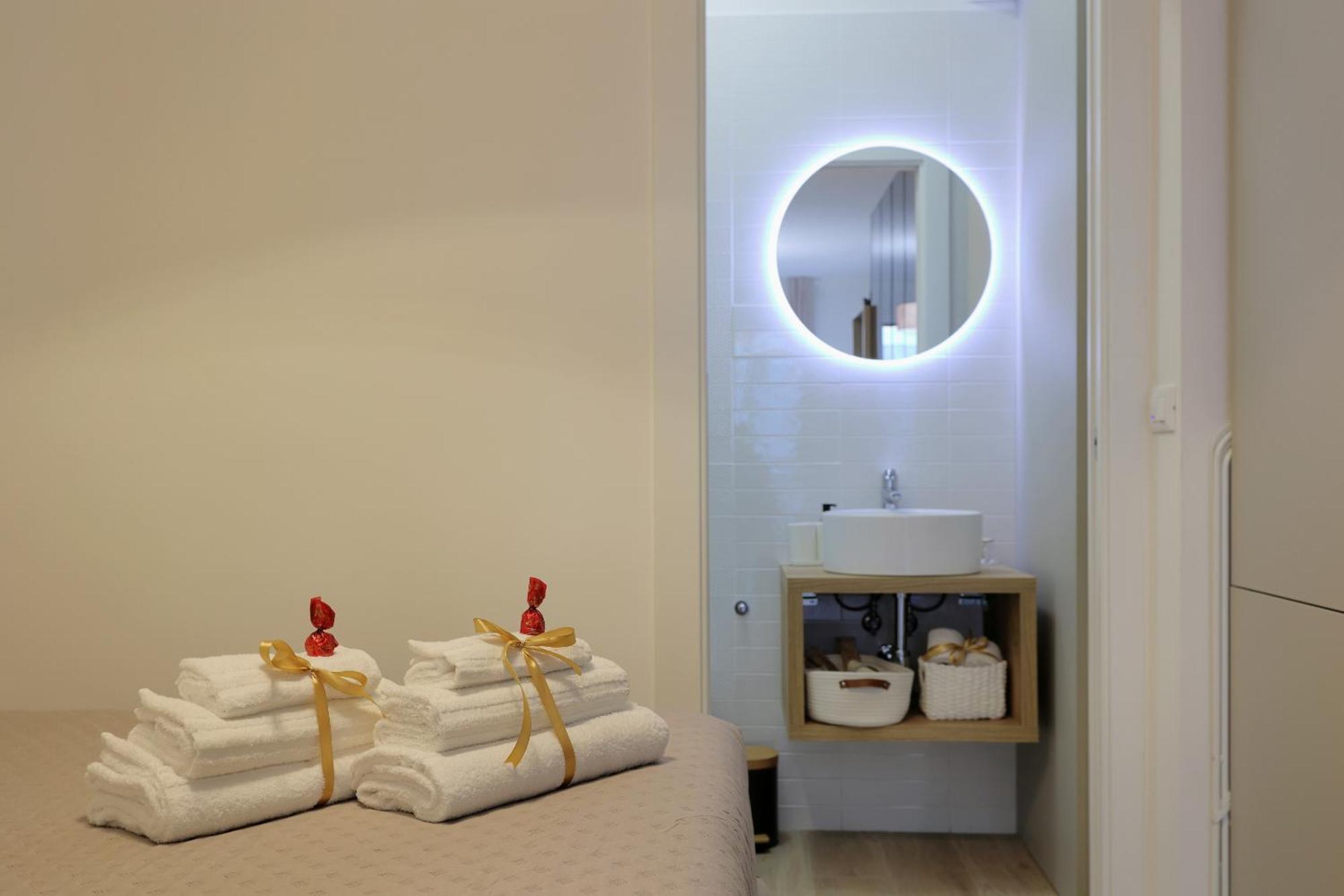 Mascarella - Elegante Design Con Patio Nel Centro Storico Apartment Bologna