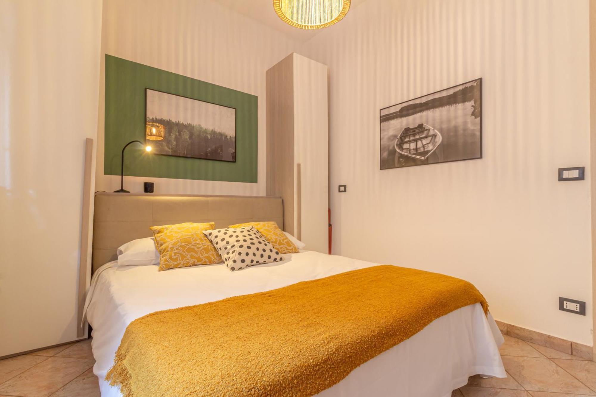 2 Steps Away From With Private Parking Appartamento *