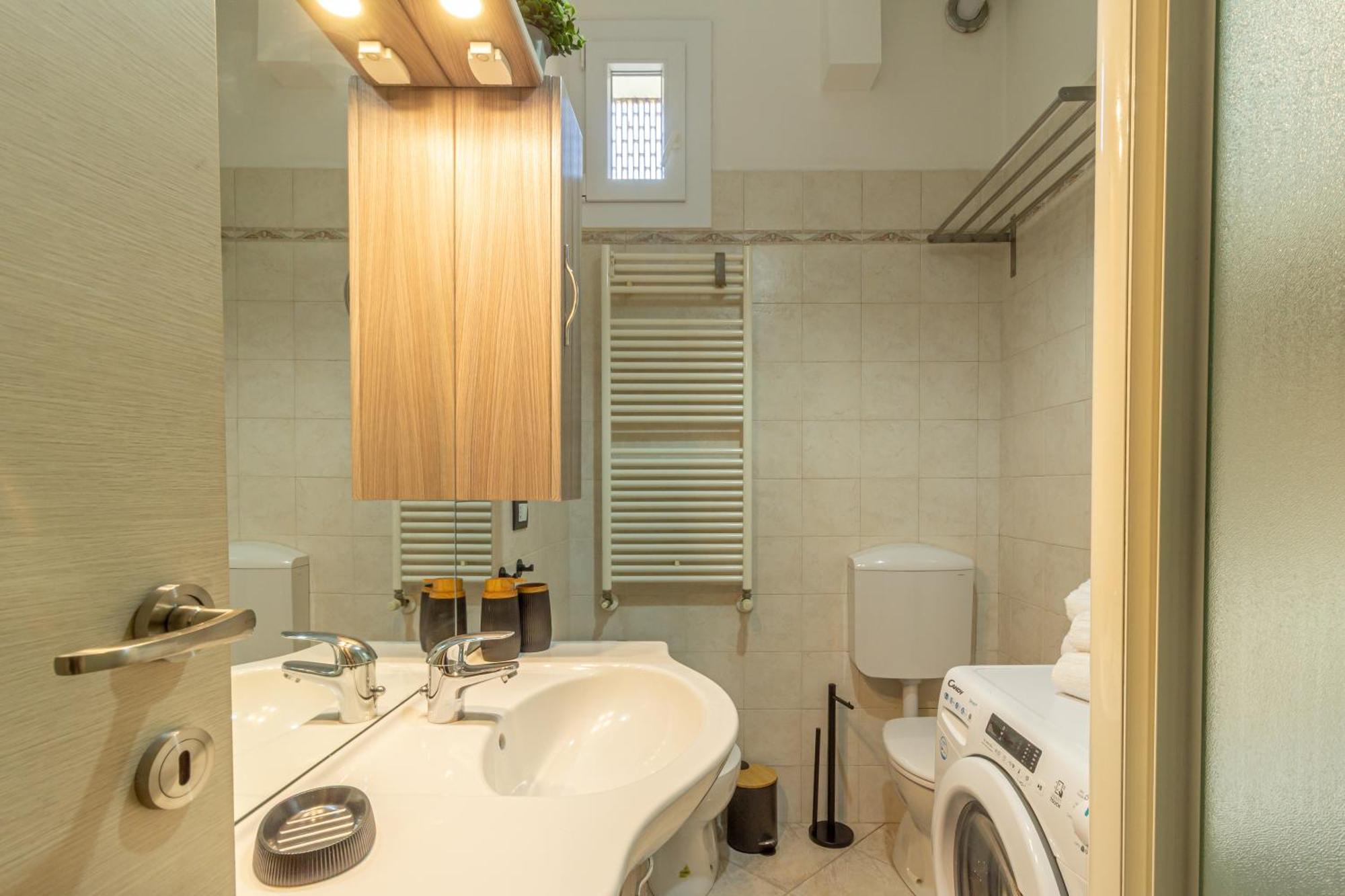 Appartamento 2 Steps Away From With Private Parking Bologna