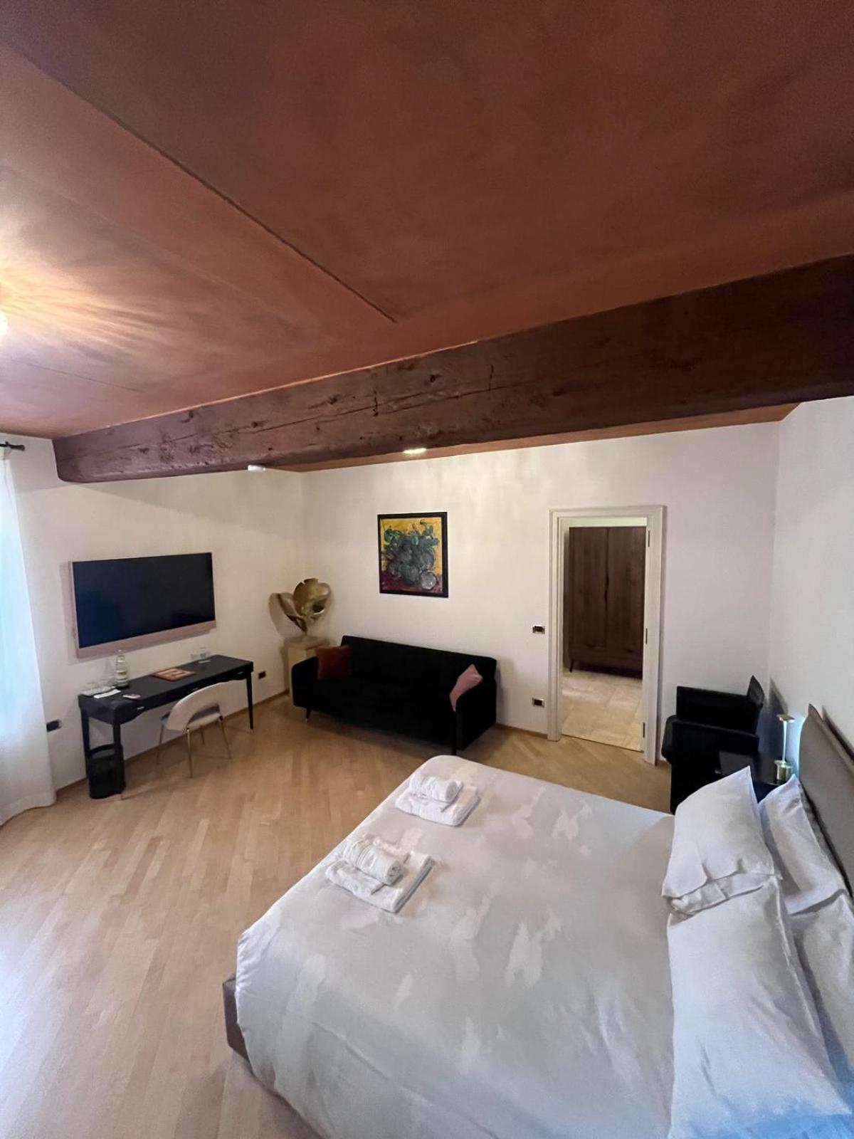 Casa Nina Centro Frühstückspension Bologna
