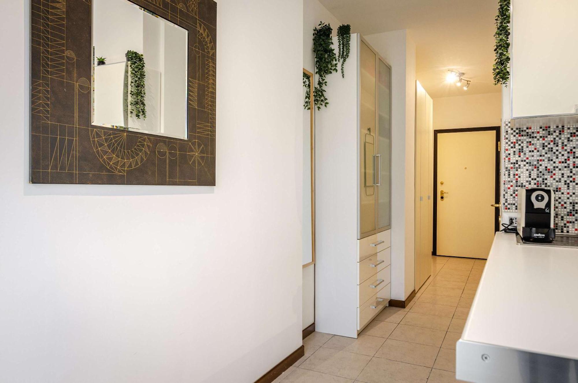Large And Bright In The Heart Of Appartamento