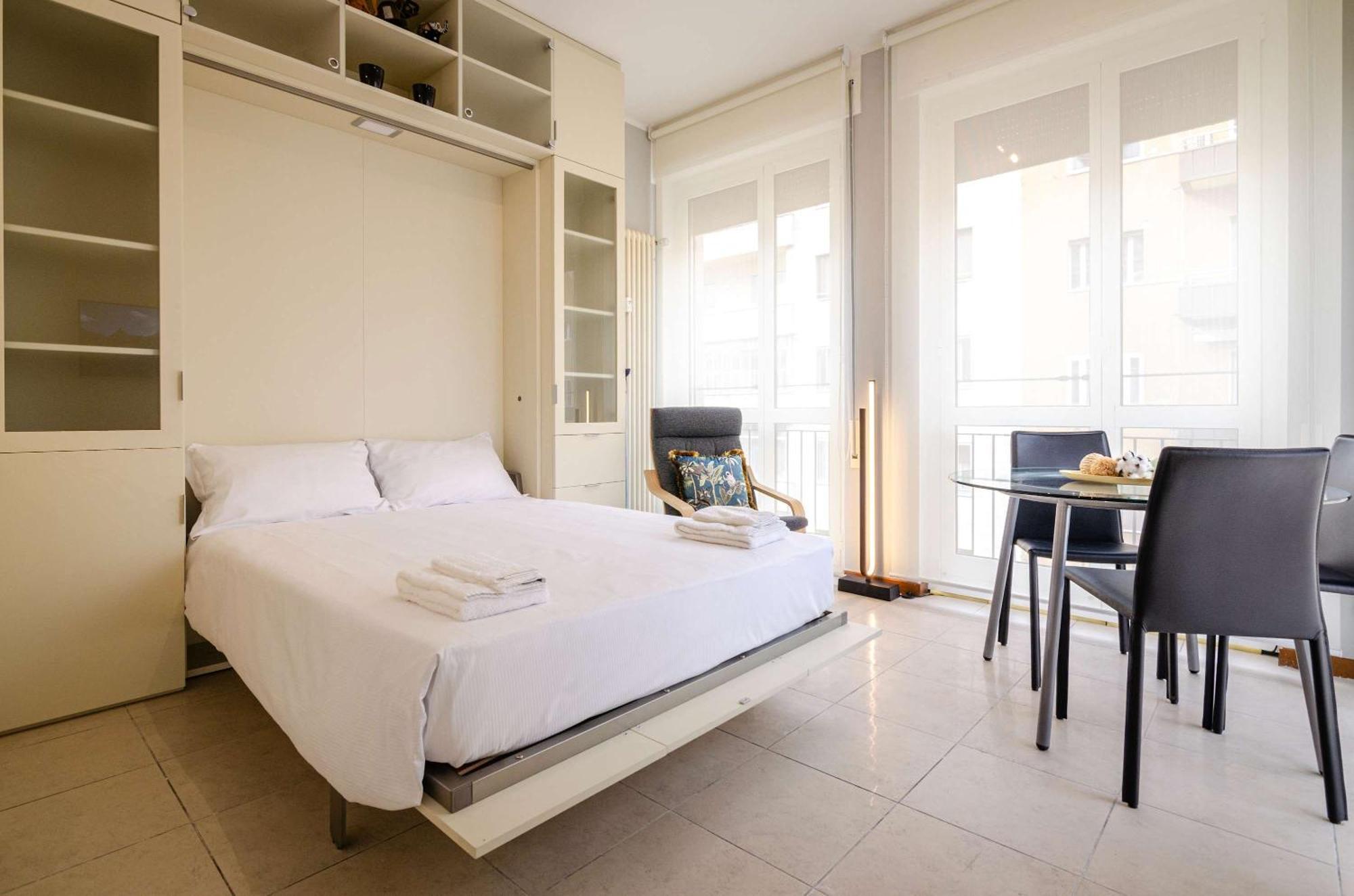 Large And Bright In The Heart Of Appartamento Bologna