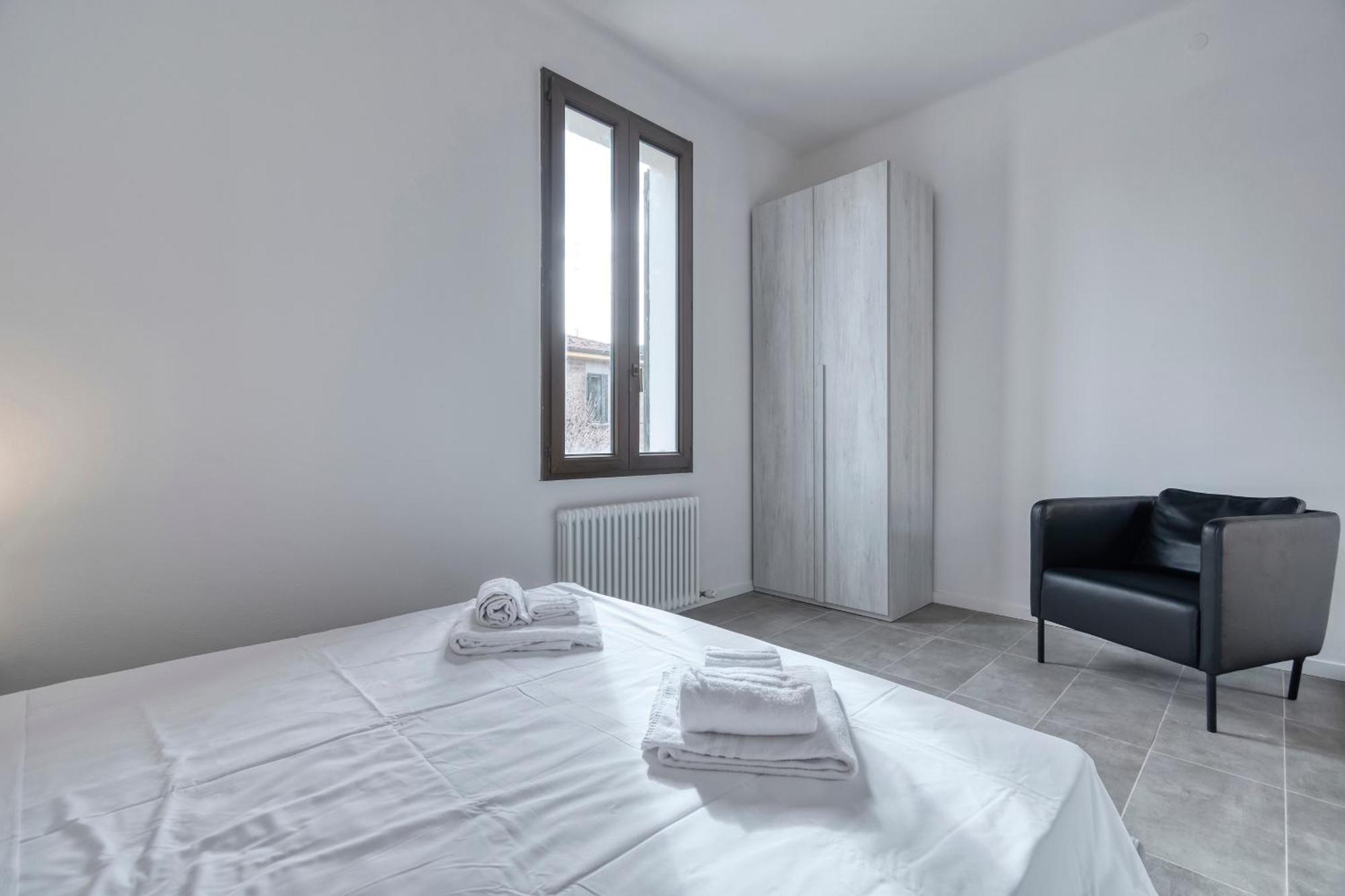 Blueshouse Carracci Bed & Breakfast