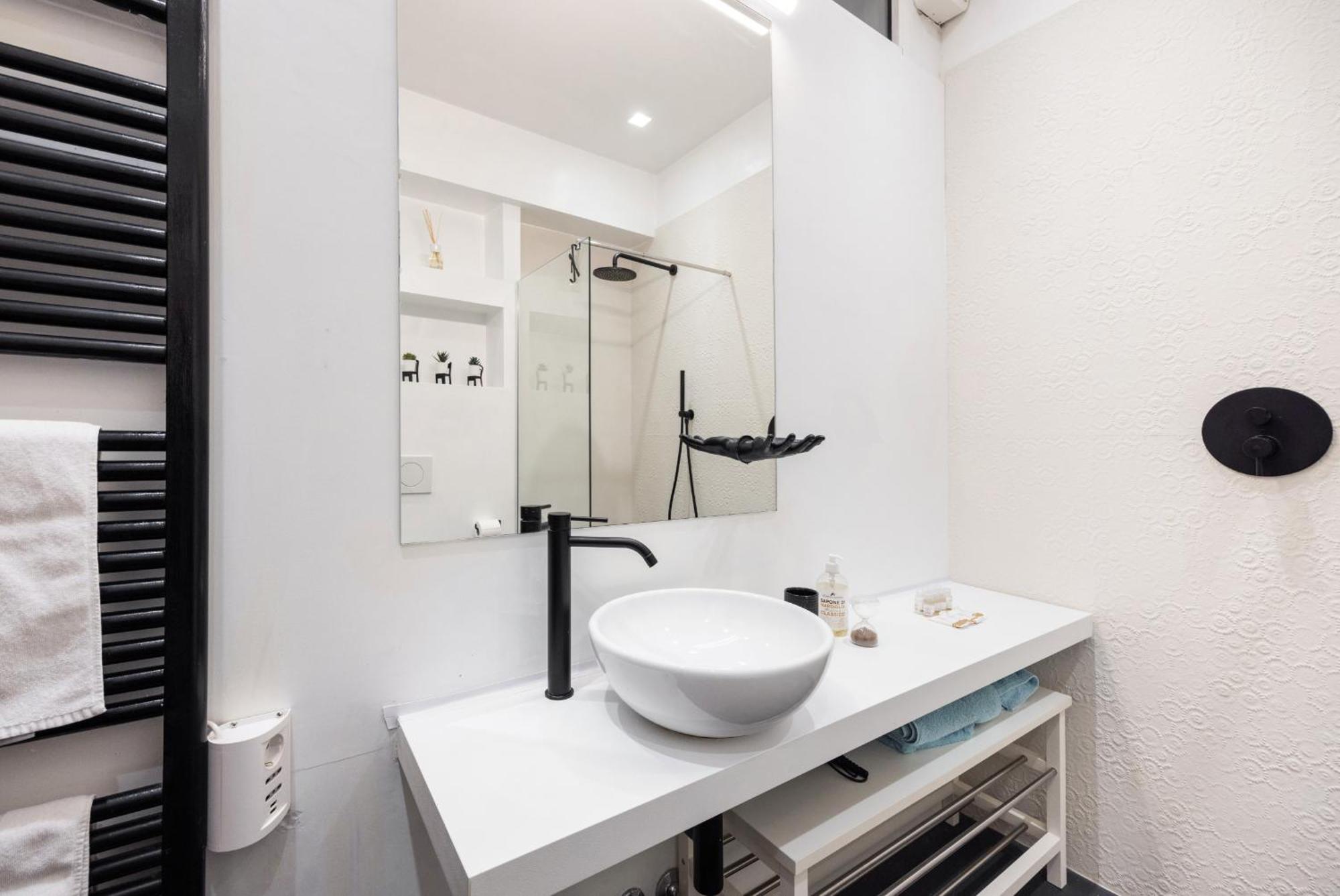Bright Design House In The Heart Of Bologna