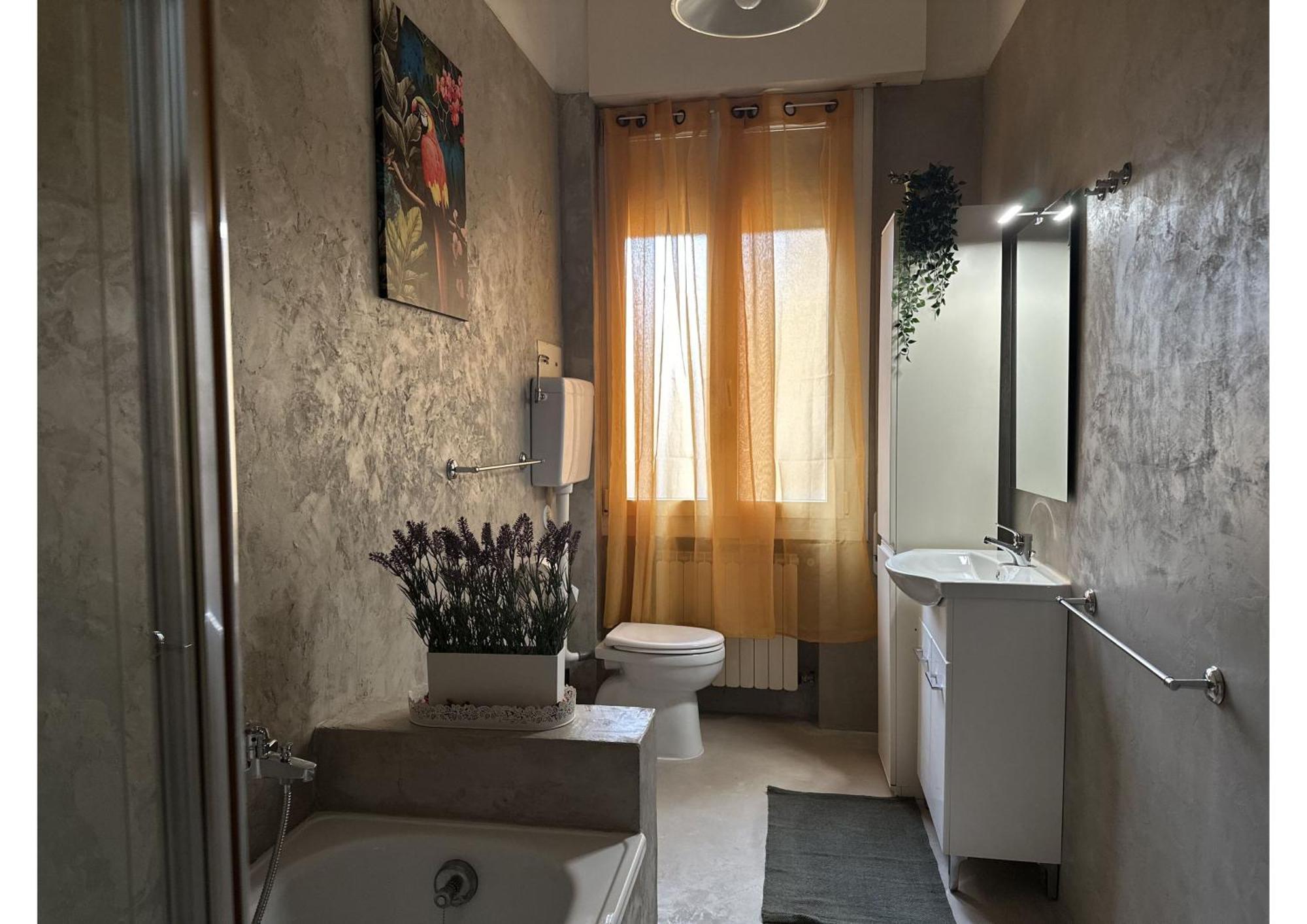 Apartment Station *