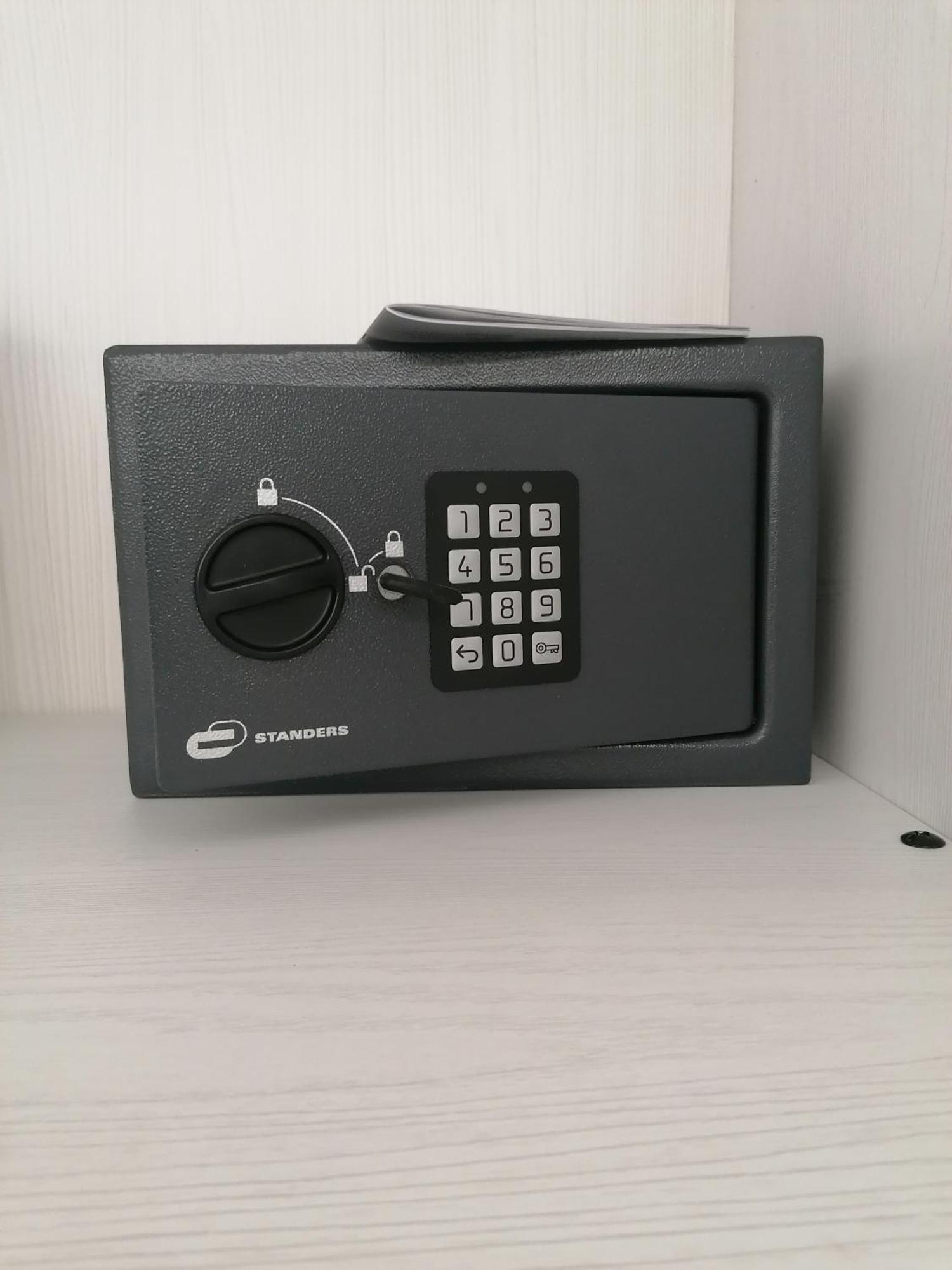 Superior Station Apartment *