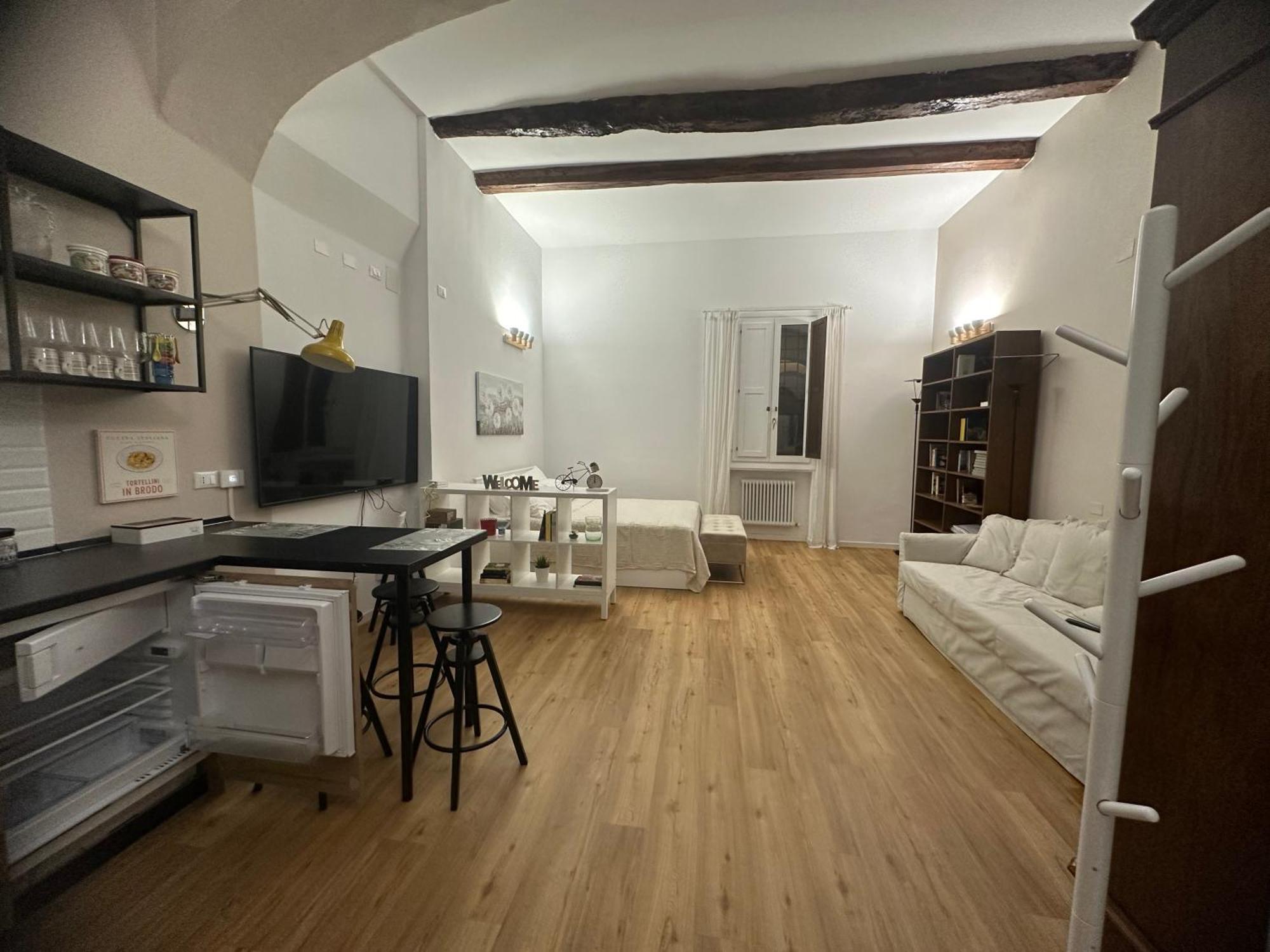 Senzanome Appartamento *