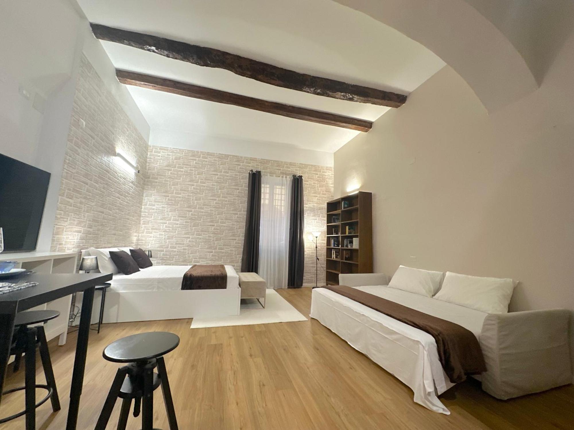 Senzanome Bologna