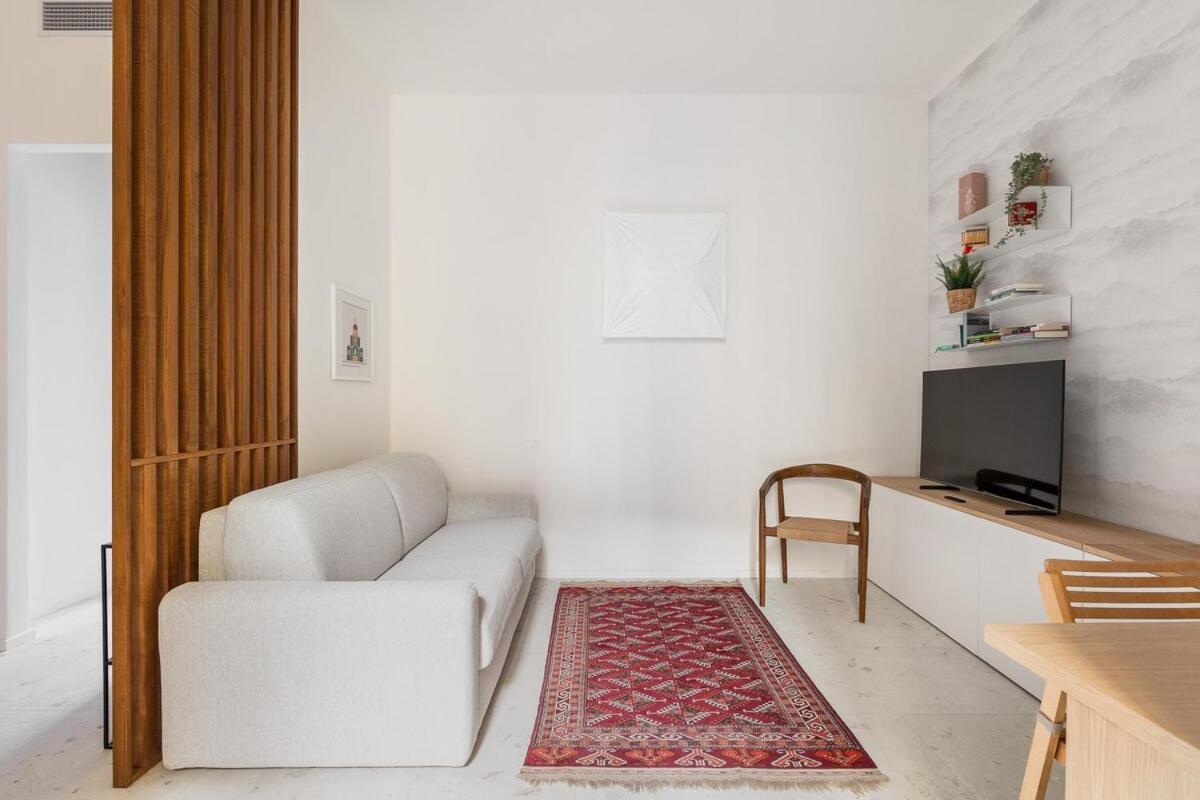 San Vitale 86, A Stone's Throw From The Two Towers Apartment