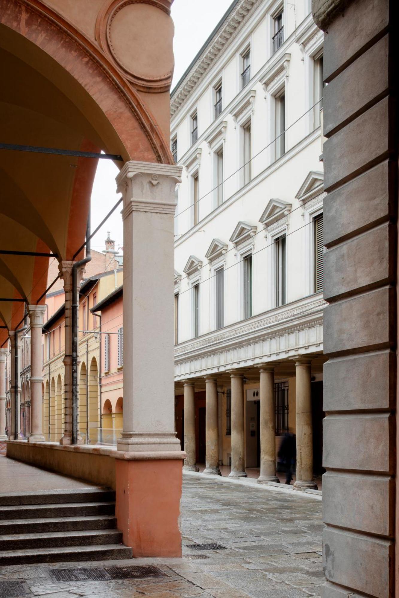 Maggiore 58 * Bolonia