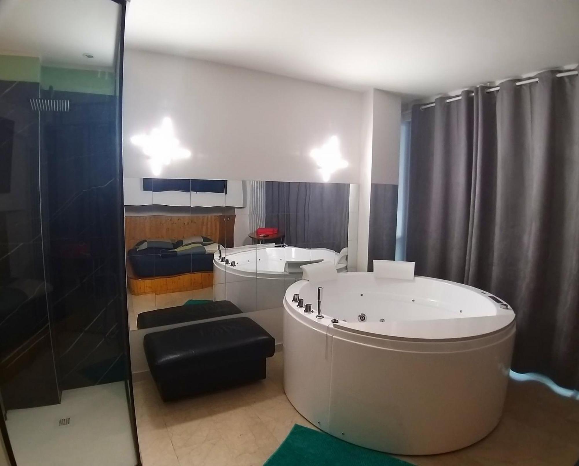 4roomz Couette-café Bologne