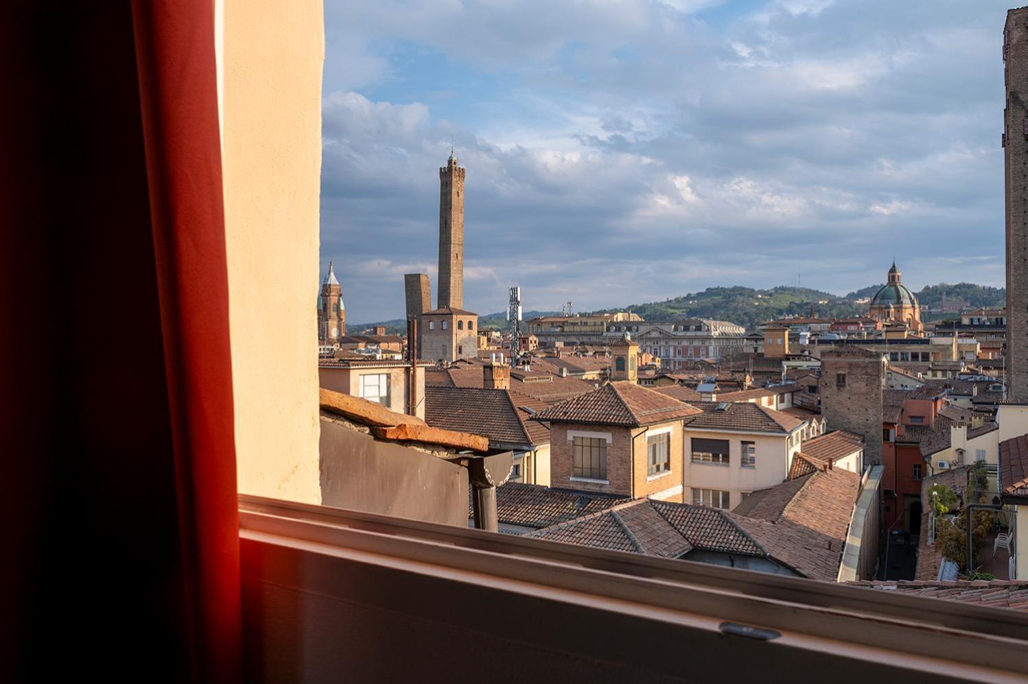 Tower Of Lovers - Ancient Altana Apartment Bologna