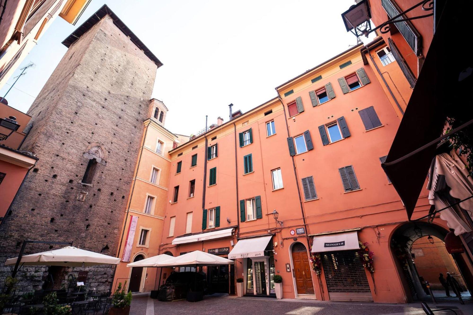 Tesoro De Galluzzi * Bologna