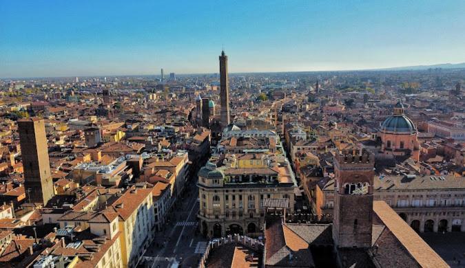 Via Battistelli * Bologne