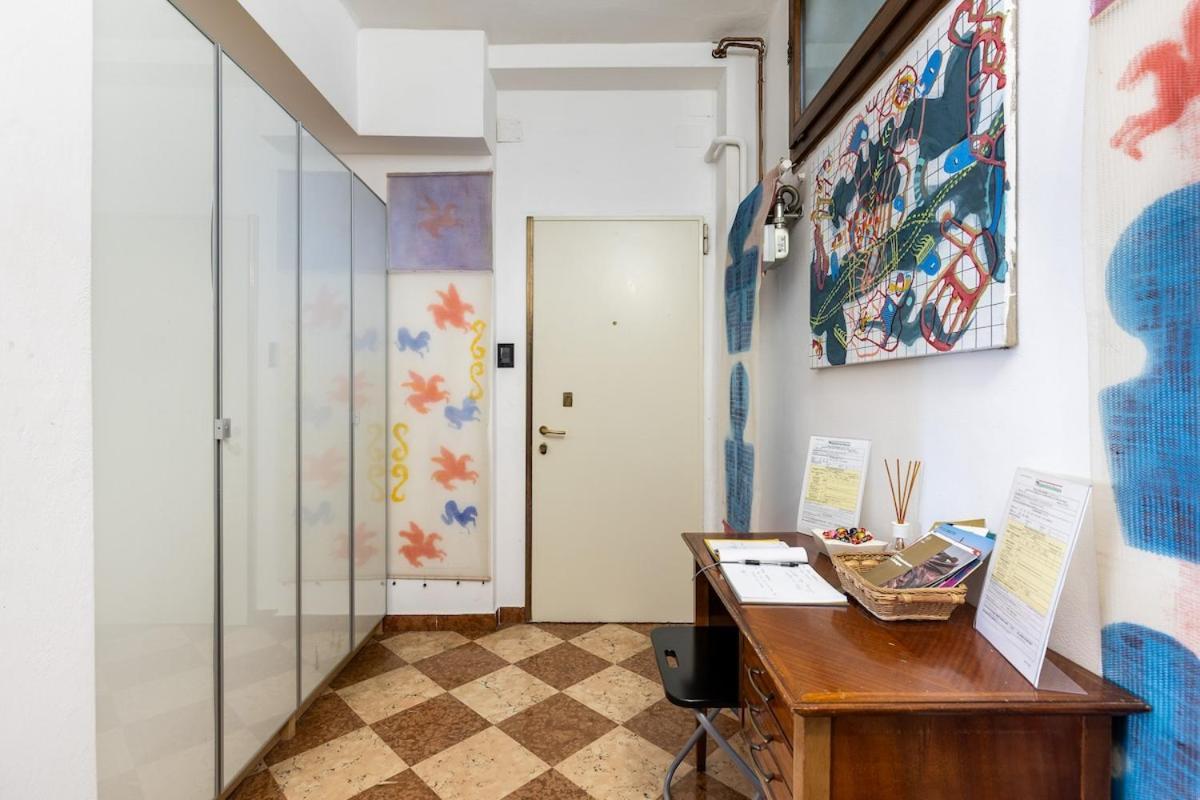 Appartement Monolocale Sui Tetti Di - Via Indipendenza *
