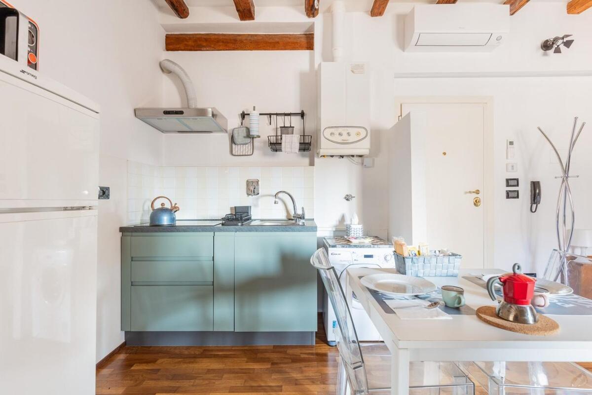 Appartement Monolocale Sui Tetti Di - Via Indipendenza Bologne