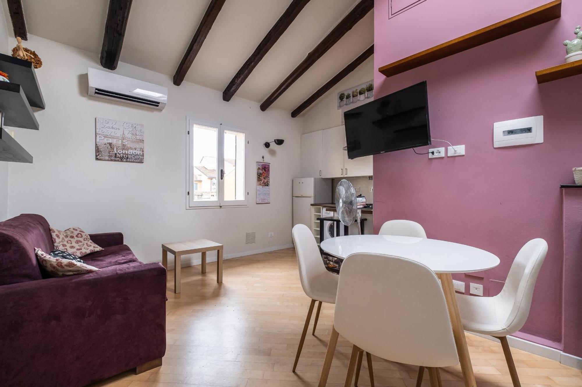 Apartment La Mansarda Del Pratello By Wonderful Italy Bologna