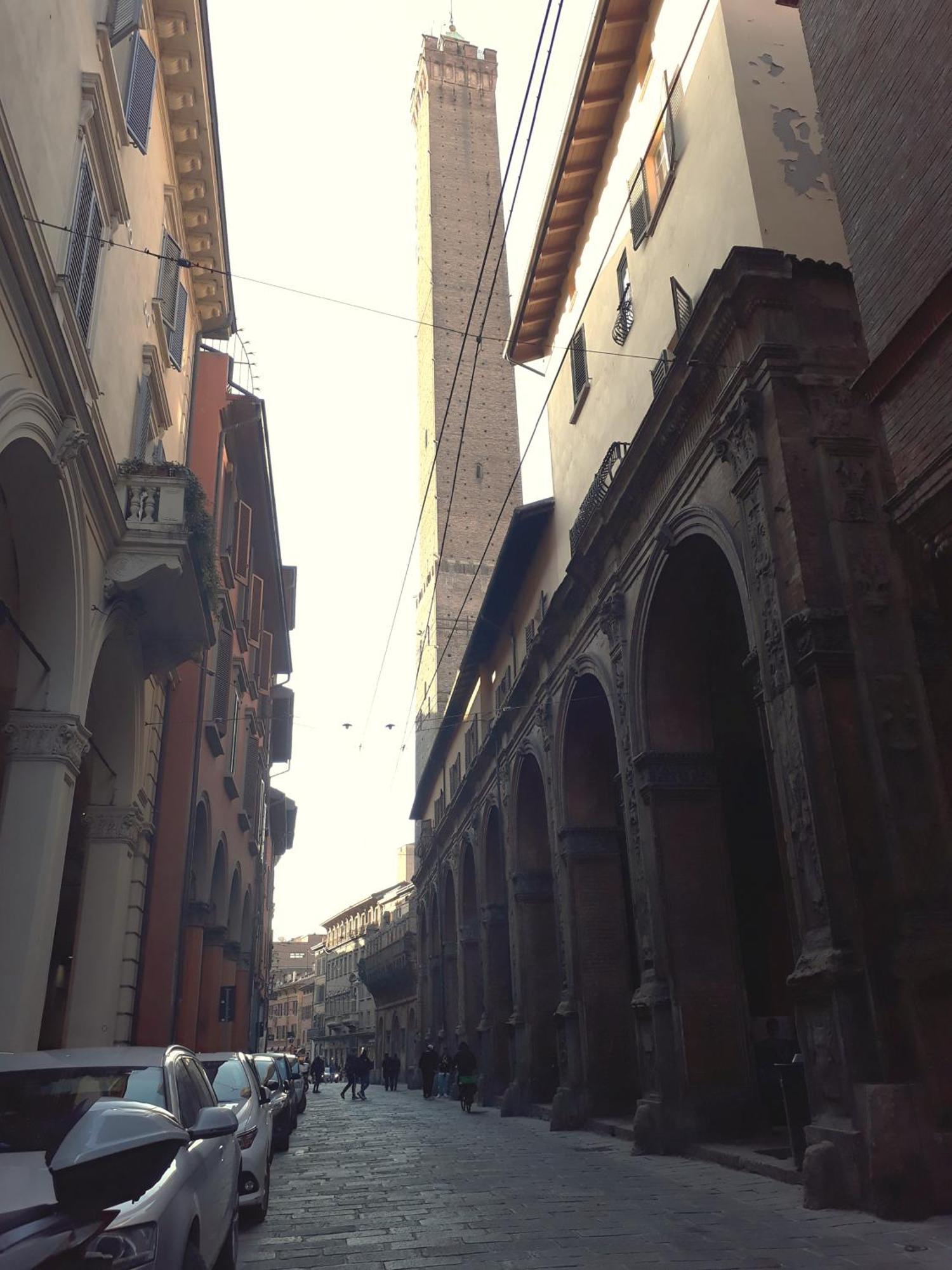 Bed & Breakfast Residenza Maggiore 10 - - *