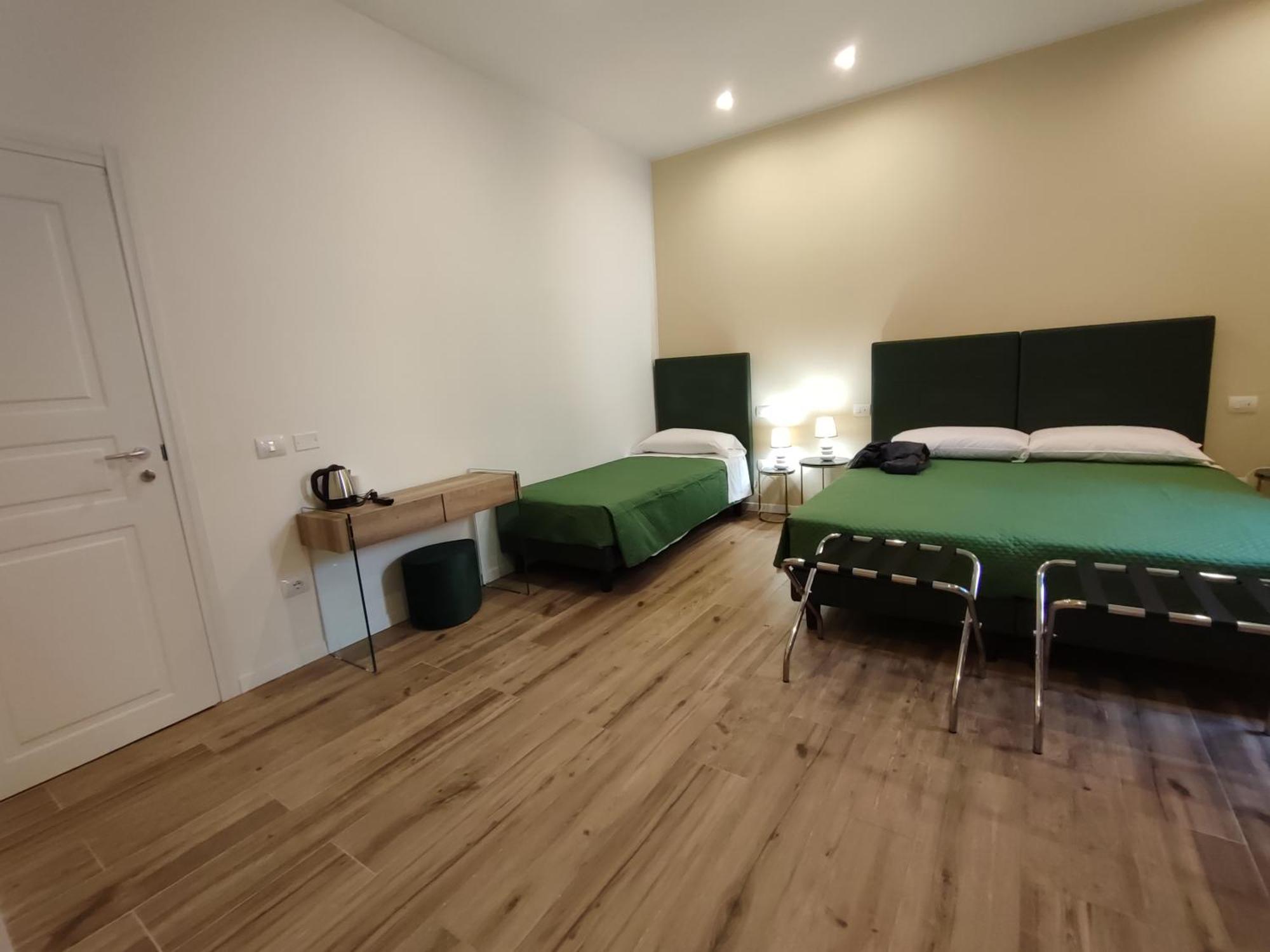 Residenza Maggiore 10 - - * Bologna