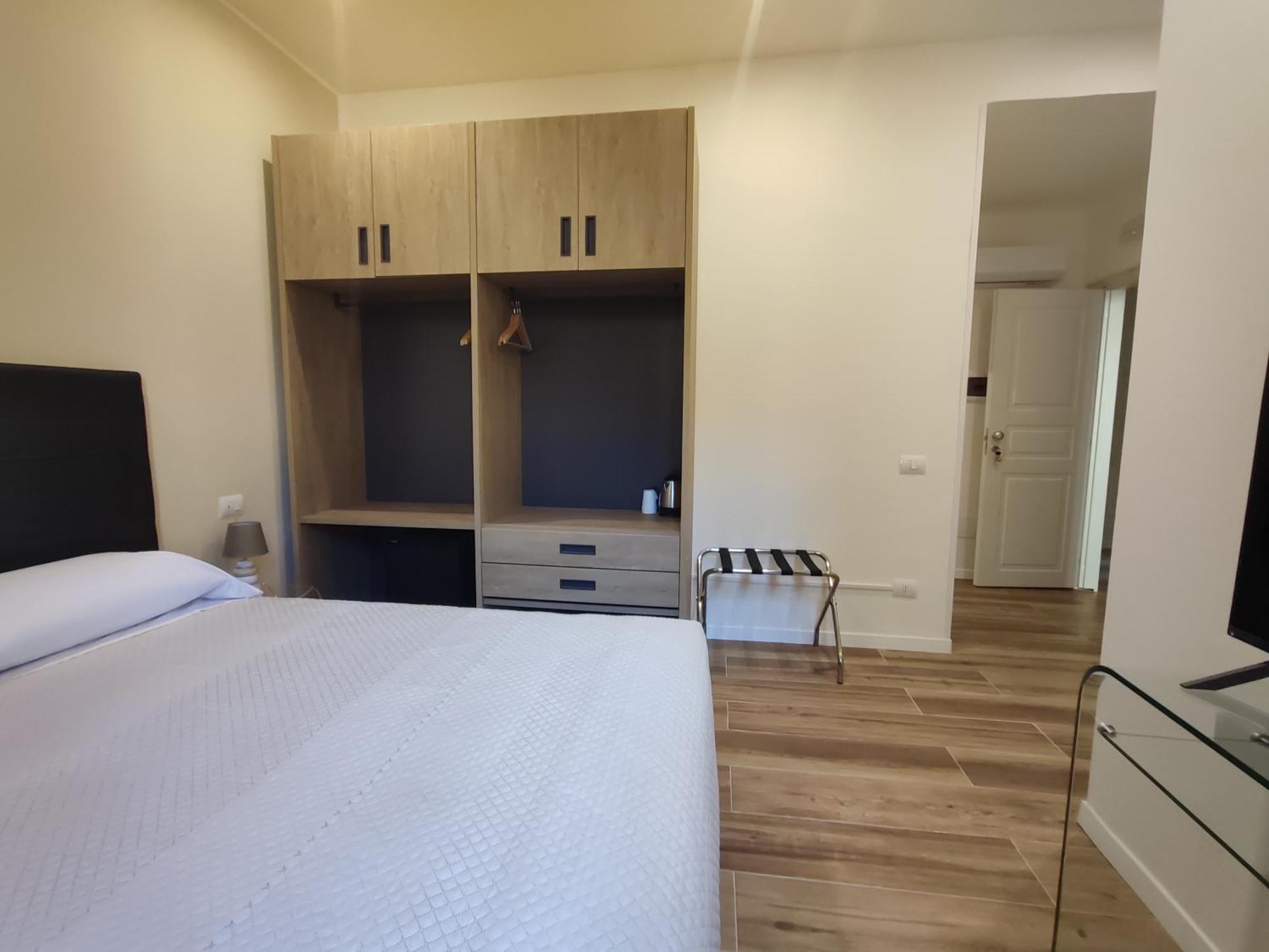 Residenza Maggiore 10 - - * Bologna