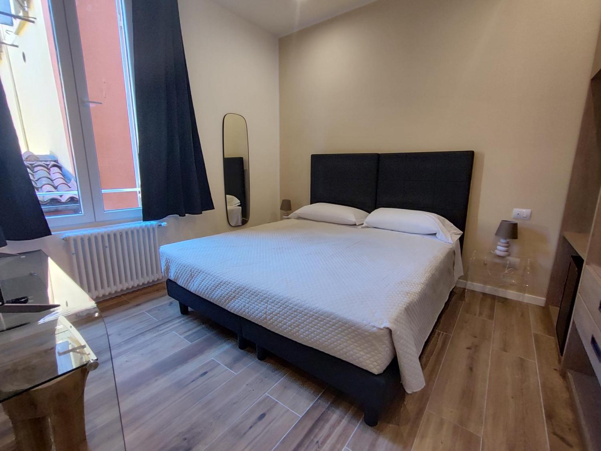 Residenza Maggiore 10 - - * Bologna