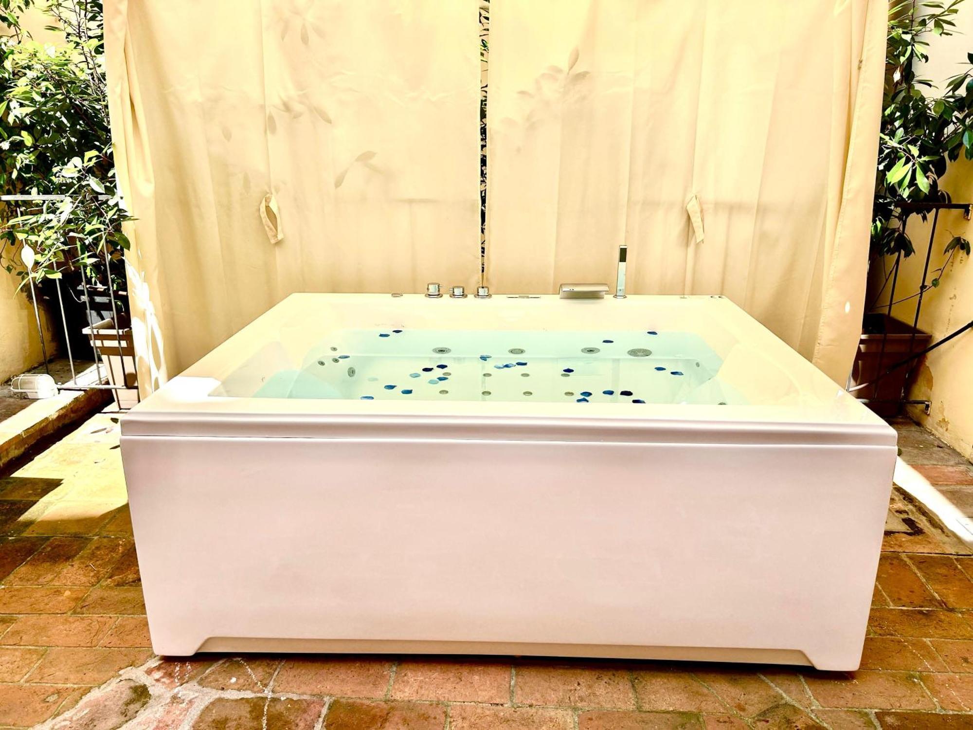 Appartement Frassinago Deluxe Suites-bolognarooms *