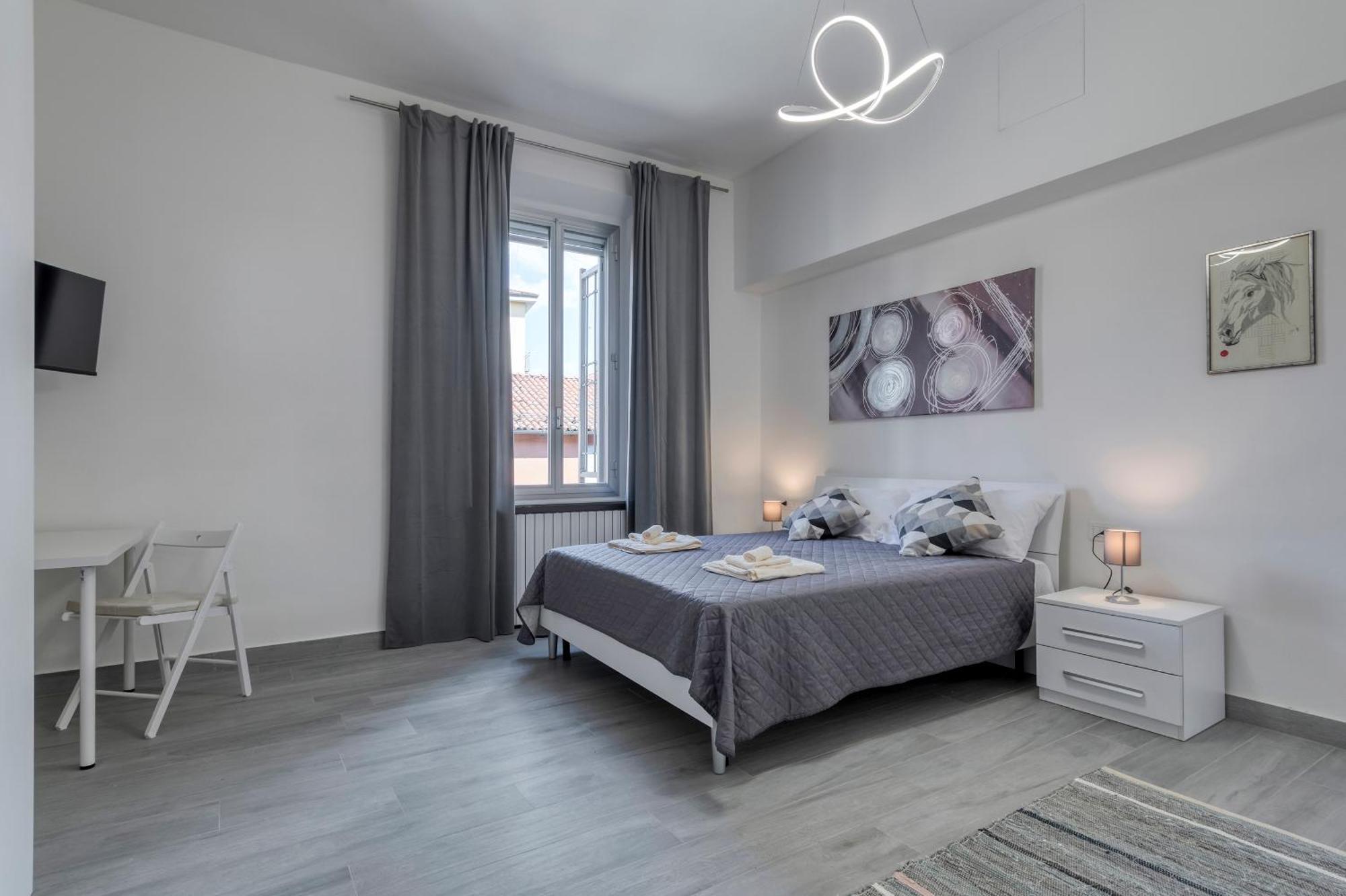 Civico 233 - Stanza Privata Parcheggio Colazione Bagni Condivisi Bed & Breakfast *