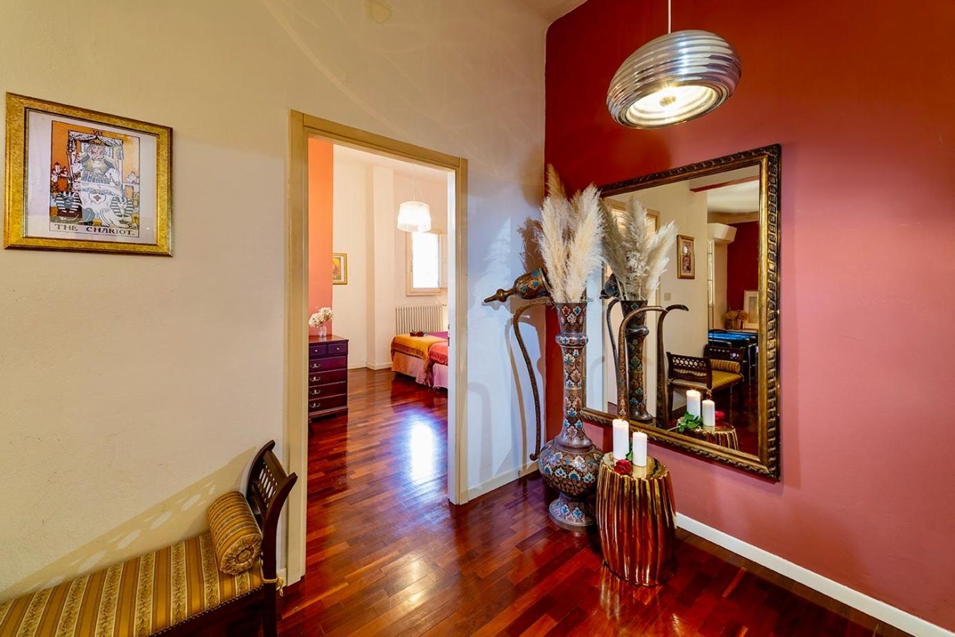 House Of Chariot - In The Heart Of Apartamento Bolonia