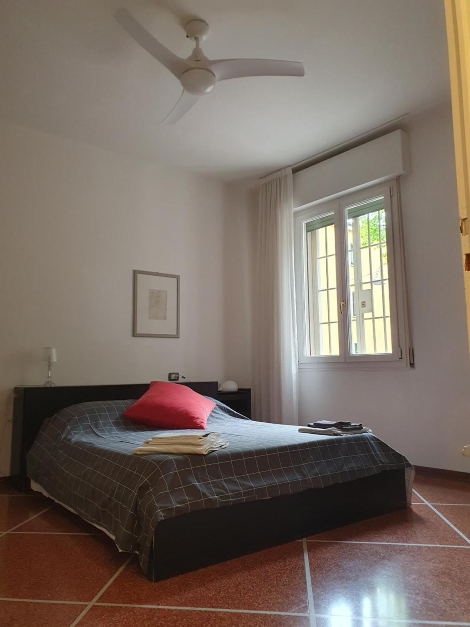 Spacious Three-room In Saragozza