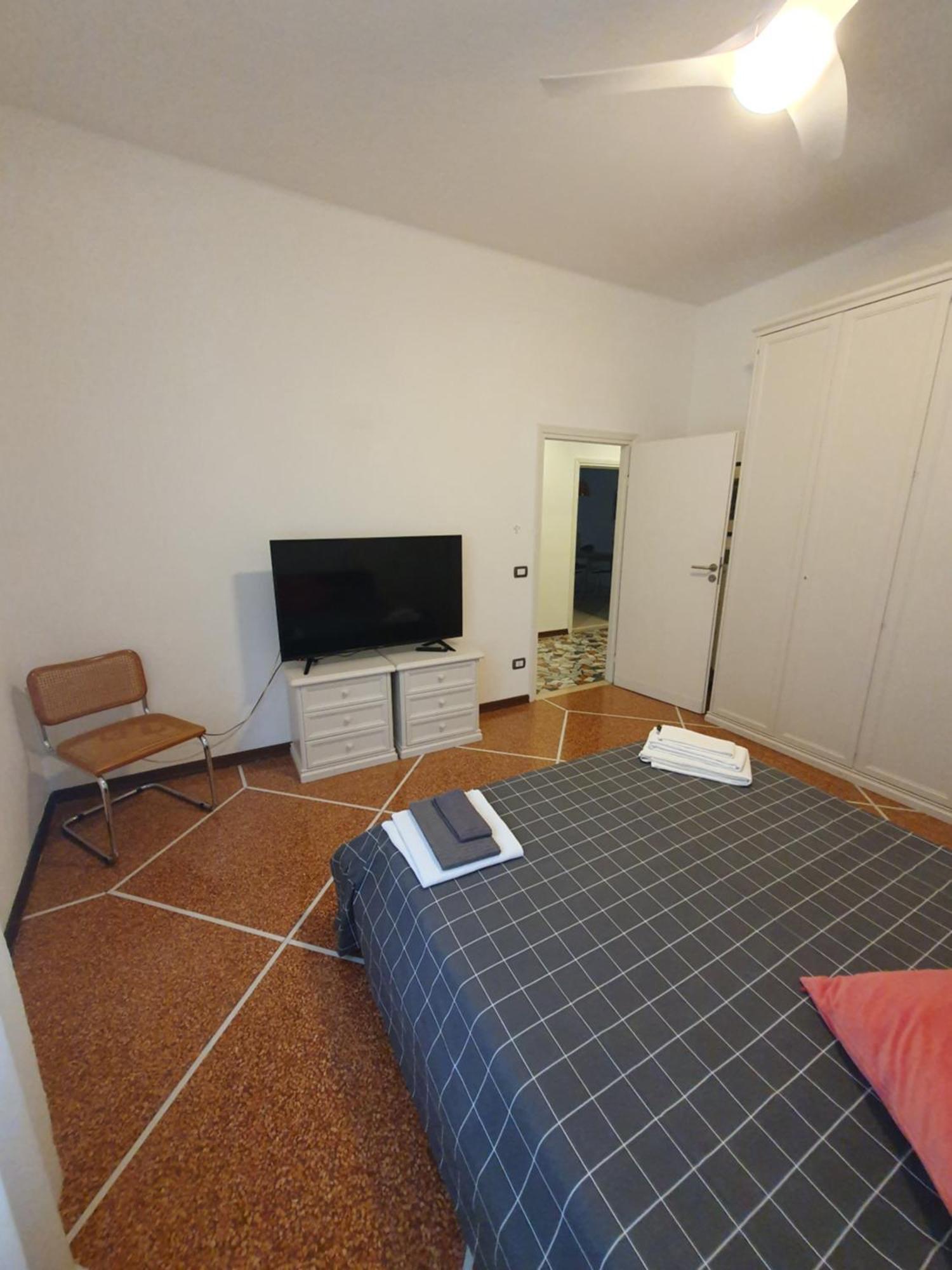 Spacious Three-room In Saragozza Appartement *
