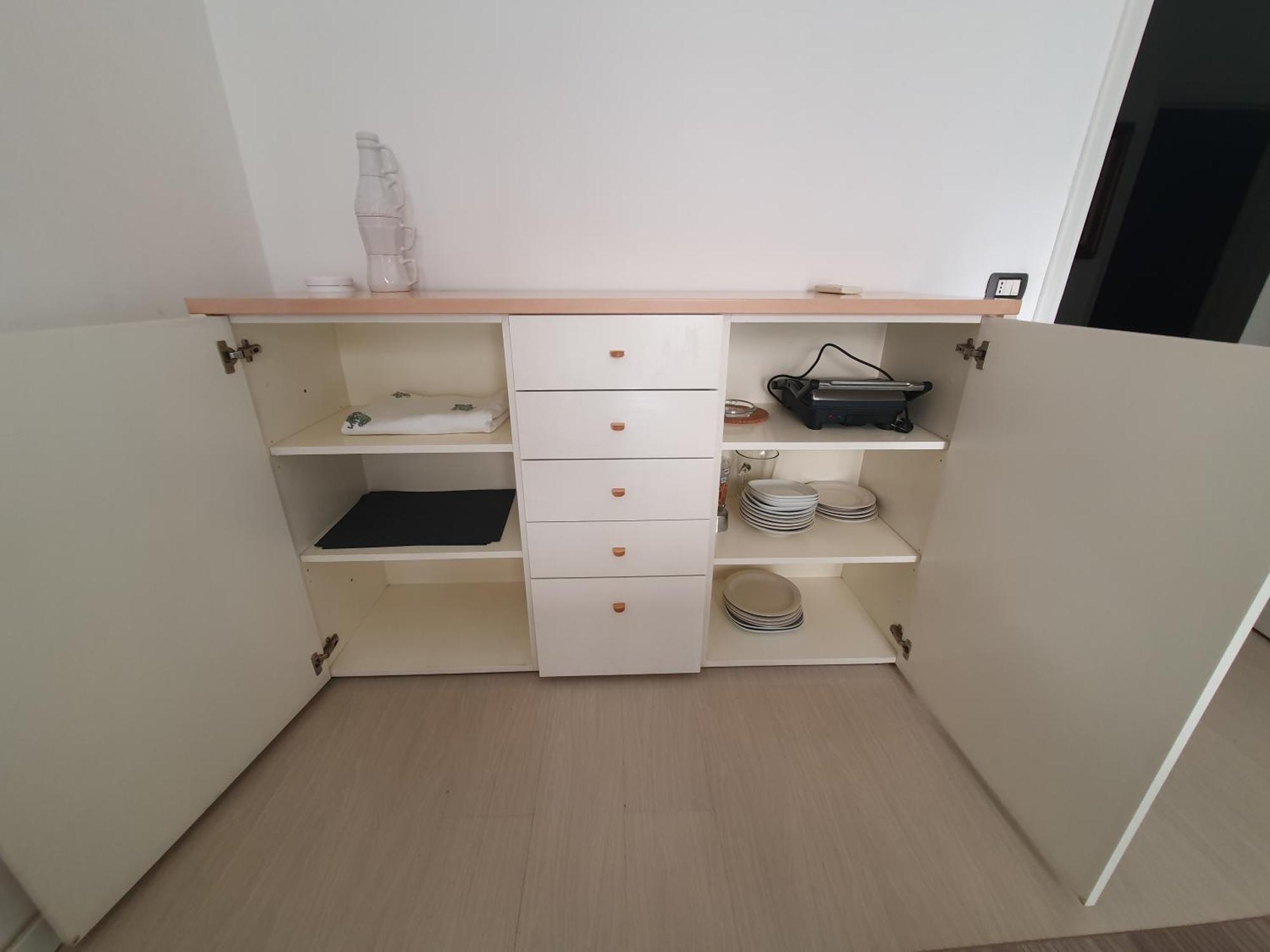 Spacious Three-room In Saragozza *