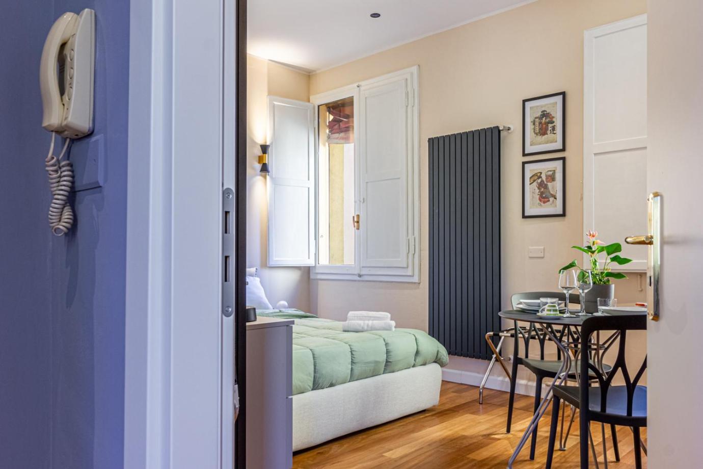Apartment Casa Hygiea In Canton De' Fiori *