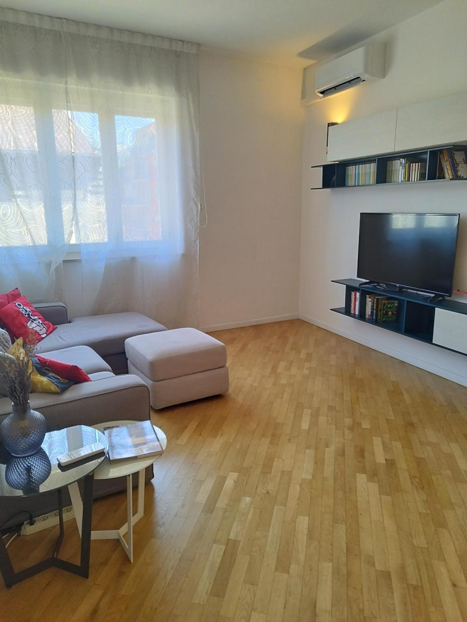 Centre, Living In Lame Bologna