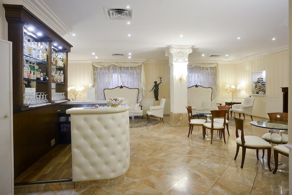 Zanhotel Tre Vecchi Hotel 4*