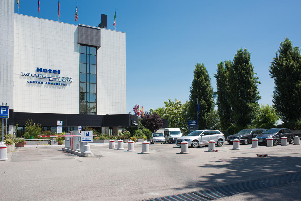 Airport Hotel