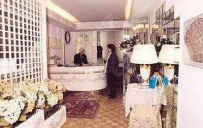 Gasthof Residenza Due Torri Check In Presso Vicolo Cattani 7 3*