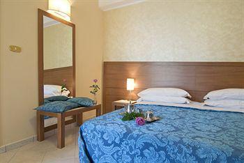 Hotel Astor 3*