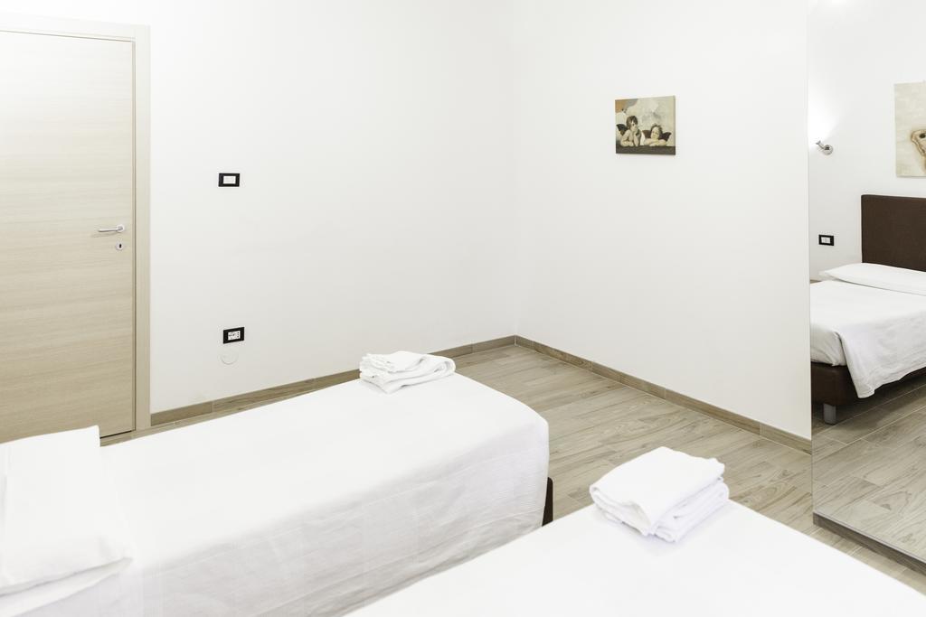 In Fiera 8 Apartment